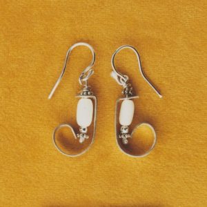 Modern Elegance - Bone