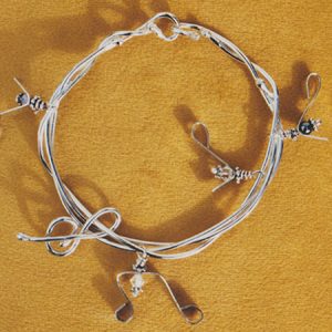 modern elegance intertwined and noted