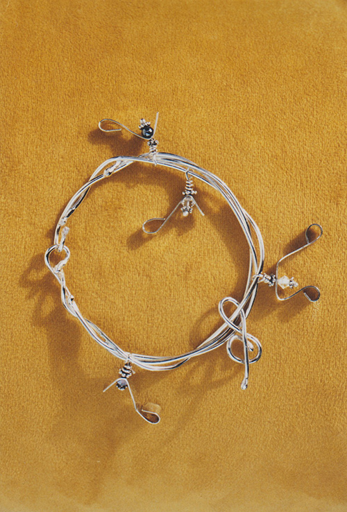 modern elegance intertwined and noted